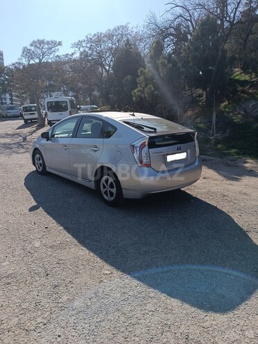 Toyota Prius 2015, 136,500 km - 1.8 l - Bakı