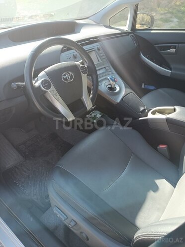 Toyota Prius 2015, 136,500 km - 1.8 l - Bakı