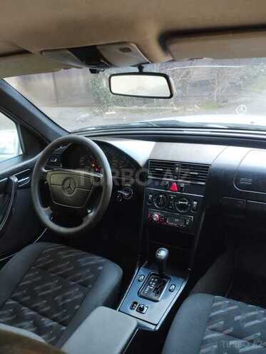 Mercedes C 180 1998, 298,000 km - 1.8 l - Bakı