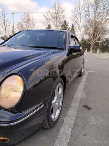 Mercedes E 270 2000, 321,000 km - 2.7 л - Göyçay