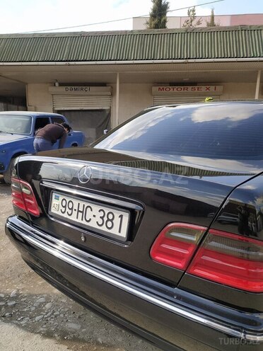 Mercedes E 270 2000, 321,000 km - 2.7 л - Göyçay