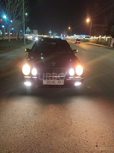 Mercedes E 270 2000, 321,000 km - 2.7 л - Göyçay
