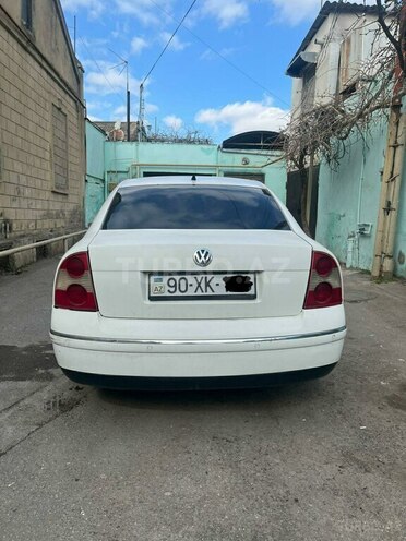 Volkswagen Passat 2003, 22,000 km - 2.0 l - Bakı