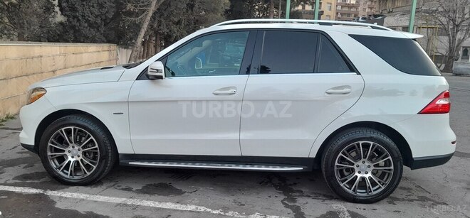 Mercedes ML 350 2011, 268,760 km - 3.5 l - Bakı