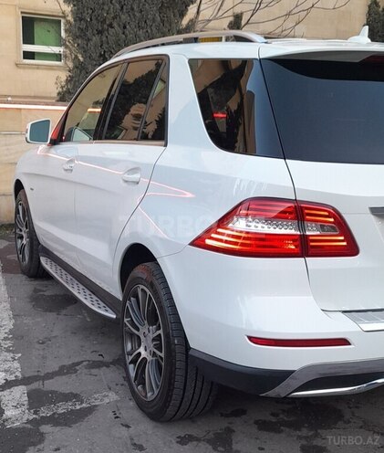 Mercedes ML 350 2011, 268,760 km - 3.5 l - Bakı