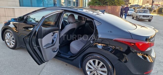 Hyundai Elantra 2015, 97,088 km - 1.8 l - Sumqayıt
