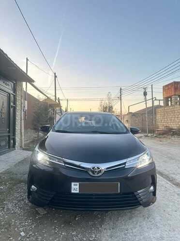 Toyota Corolla 2018, 96,000 km - 1.8 л - Bakı