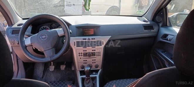 Opel Astra 2010, 158,000 km - 1.4 l - Sumqayıt