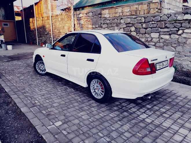 Mitsubishi Lancer 1998, 398,600 km - 1.6 л - Şəki