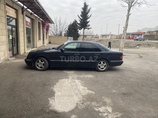Mercedes E 240 1999, 148,800 km - 2.4 l - Şəmkir