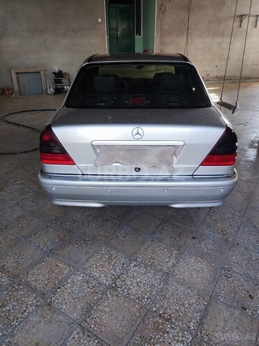 Mercedes C 240 1998, 321,000 km - 2.4 l - Bakı