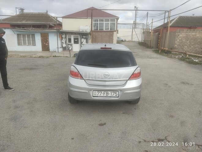 Opel Astra 2004, 226,000 km - 1.4 l - Bakı
