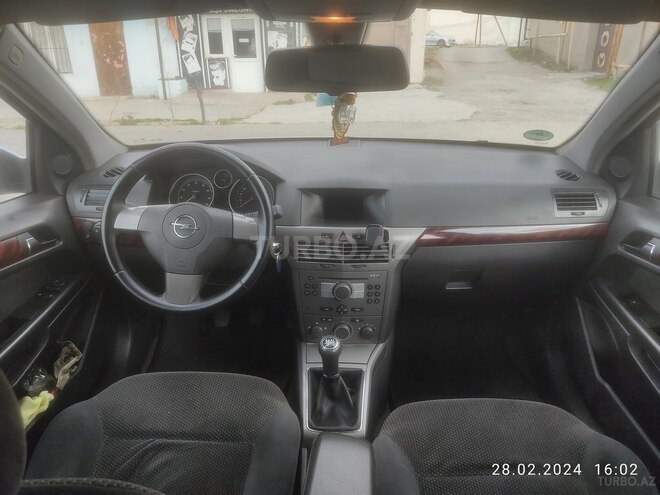 Opel Astra 2004, 226,000 km - 1.4 l - Bakı