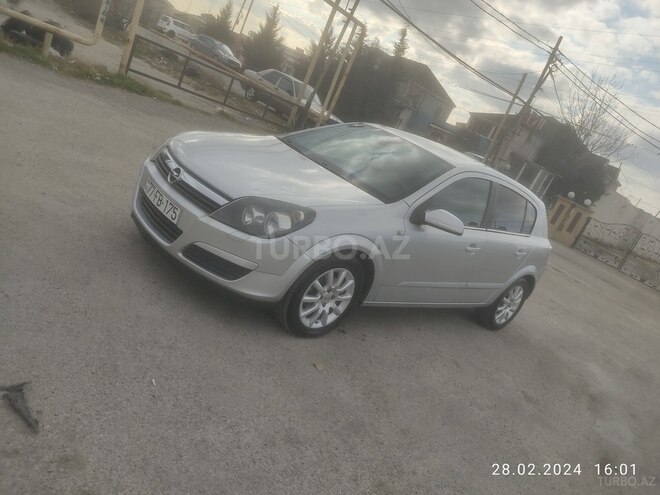 Opel Astra 2004, 226,000 km - 1.4 l - Bakı