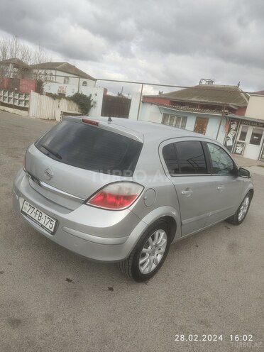 Opel Astra 2004, 226,000 km - 1.4 l - Bakı