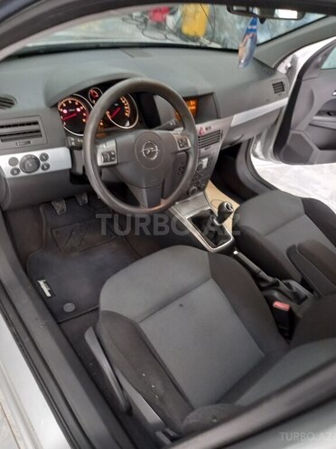 Opel Astra 2005, 164,000 km - 1.4 l - Gəncə