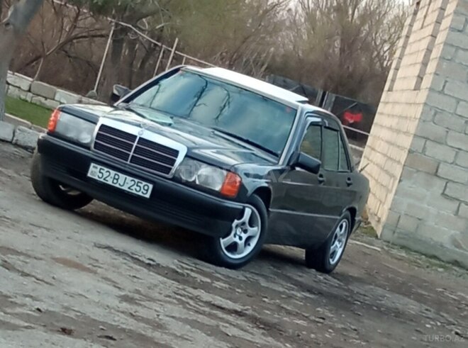 Mercedes 190 1990, 200,000 km - 2.0 л - Ağdaş
