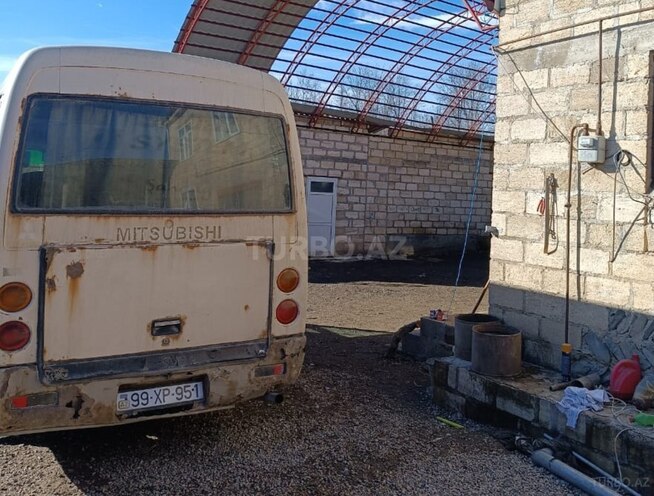 Mitsubishi Rosa 1998, 199,800 km - 3.9 l - Qusar