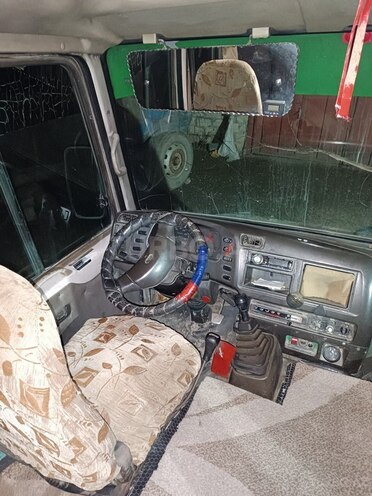 Mitsubishi Rosa 1998, 199,800 km - 3.9 l - Qusar