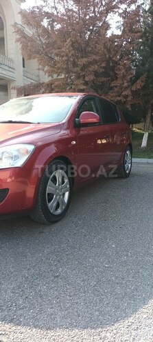 Kia Ceed 2007, 200,000 km - 1.4 l - Ucar