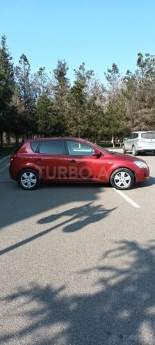Kia Ceed 2007, 200,000 km - 1.4 l - Ucar