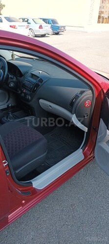 Kia Ceed 2007, 200,000 km - 1.4 l - Ucar