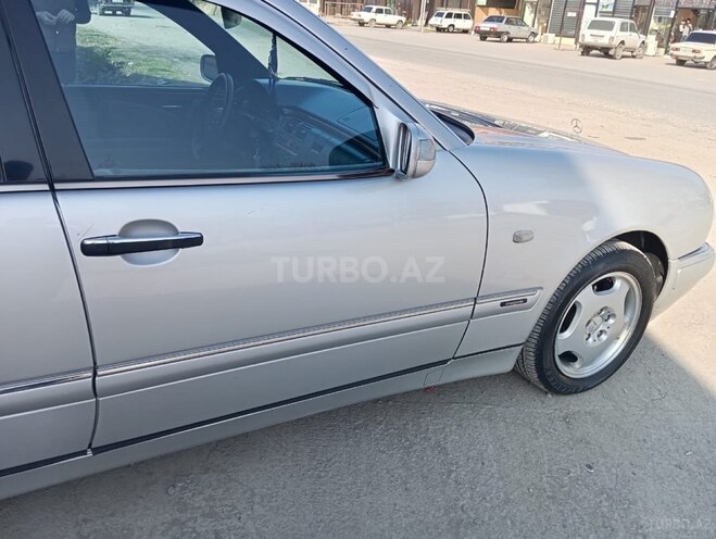 Mercedes E 280 1998, 330,000 km - 2.8 l - Göyçay