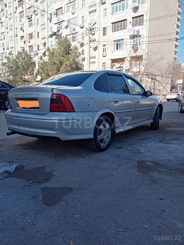 Opel Vectra 1999, 496,650 km - 1.6 l - Sumqayıt