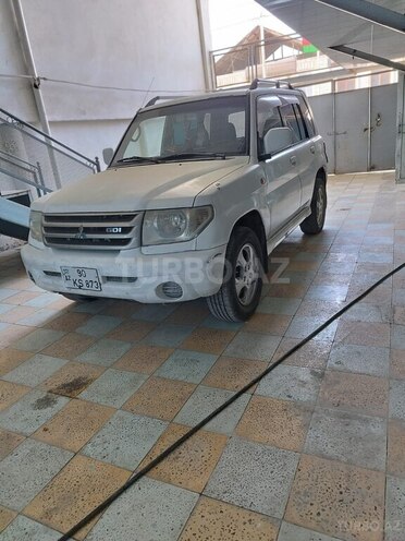 Mitsubishi Pajero io 2000, 289,765 km - 2.0 л - Qazax