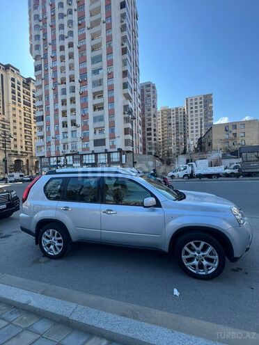 Nissan X-Trail 2013, 92,000 km - 2.5 л - Bakı
