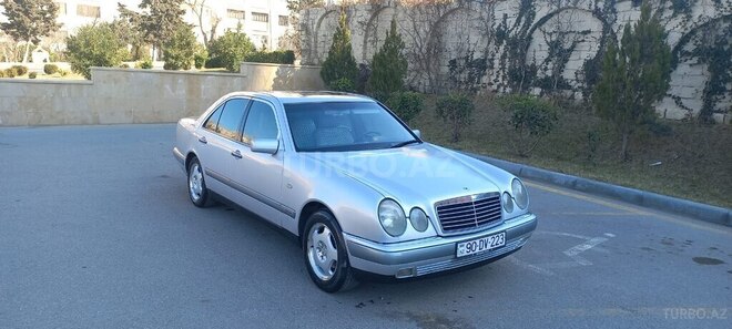 Mercedes E 200 1996, 210,000 km - 2.0 l - Bakı