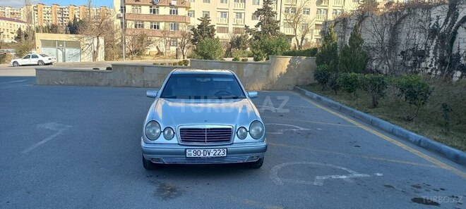 Mercedes E 200 1996, 210,000 km - 2.0 l - Bakı