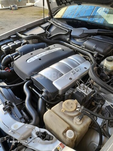 Mercedes E 220 2001, 540,000 km - 2.2 l - Qusar