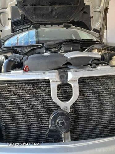 Mercedes E 220 2001, 540,000 km - 2.2 l - Qusar
