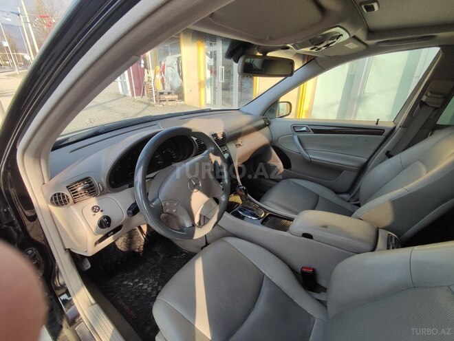 Mercedes C 240 2003, 351,088 km - 2.6 l - İsmayıllı