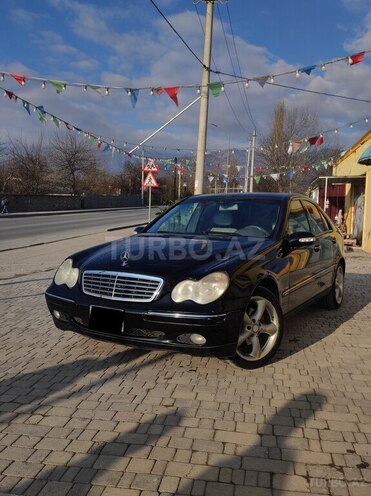 Mercedes C 240 2003, 351,088 km - 2.6 l - İsmayıllı
