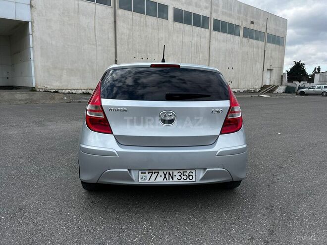Hyundai i30 2011, 203,000 km - 1.4 л - Bakı