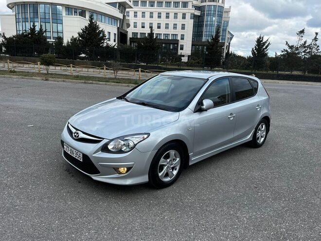 Hyundai i30 2011, 203,000 km - 1.4 л - Bakı