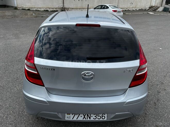 Hyundai i30 2011, 203,000 km - 1.4 л - Bakı