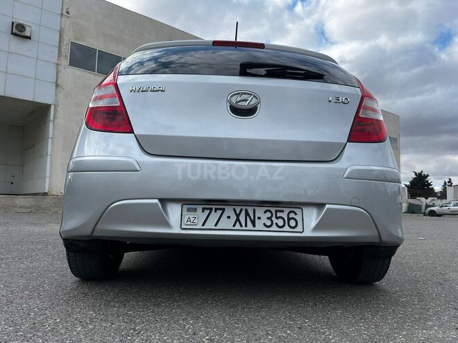 Hyundai i30 2011, 203,000 km - 1.4 л - Bakı