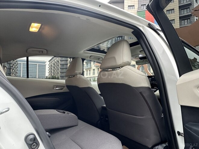 Toyota Corolla 2021, 26,500 km - 1.8 l - Bakı