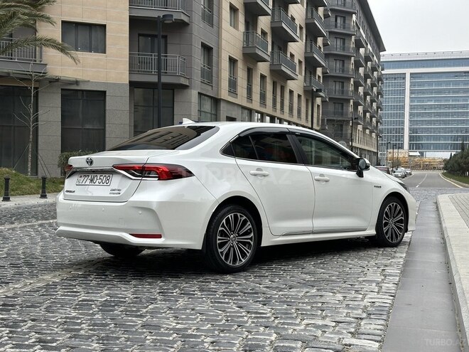 Toyota Corolla 2021, 26,500 km - 1.8 l - Bakı
