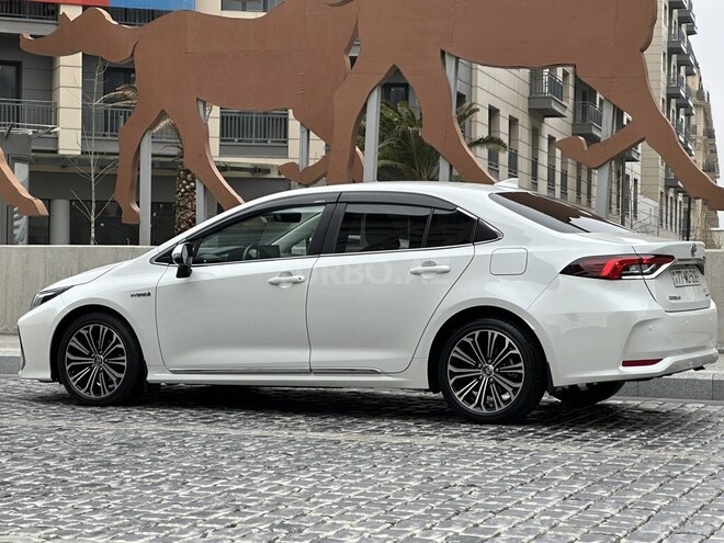 Toyota Corolla 2021, 26,500 km - 1.8 l - Bakı