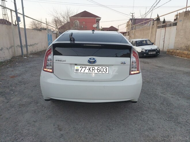 Toyota Prius 2013, 220,000 km - 1.8 l - Bakı