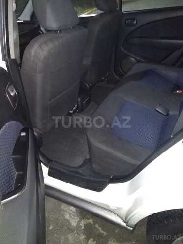 Mitsubishi Airtrek 2002, 230,225 km - 2.0 l - Bakı