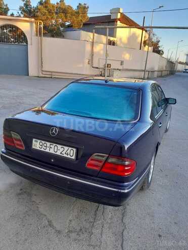 Mercedes E 240 2000, 429,695 km - 2.4 l - Bakı