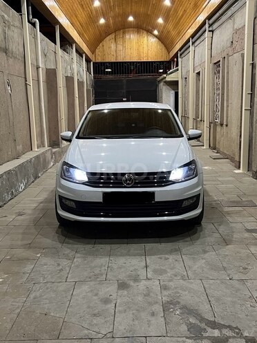 Volkswagen Polo 2019, 50,800 km - 1.6 l - Bakı