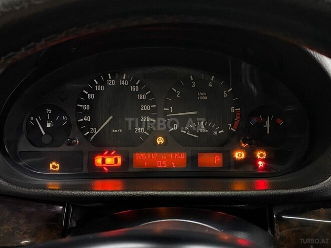 BMW 325 2000, 270,000 km - 2.5 l - Bakı