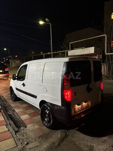 Fiat Doblo 2010, 130,000 km - 1.4 l - Bakı