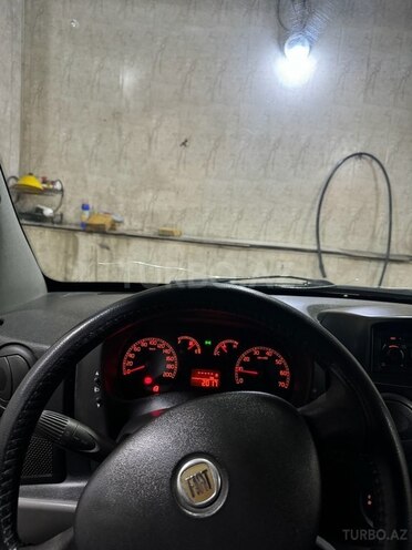 Fiat Doblo 2010, 130,000 km - 1.4 l - Bakı